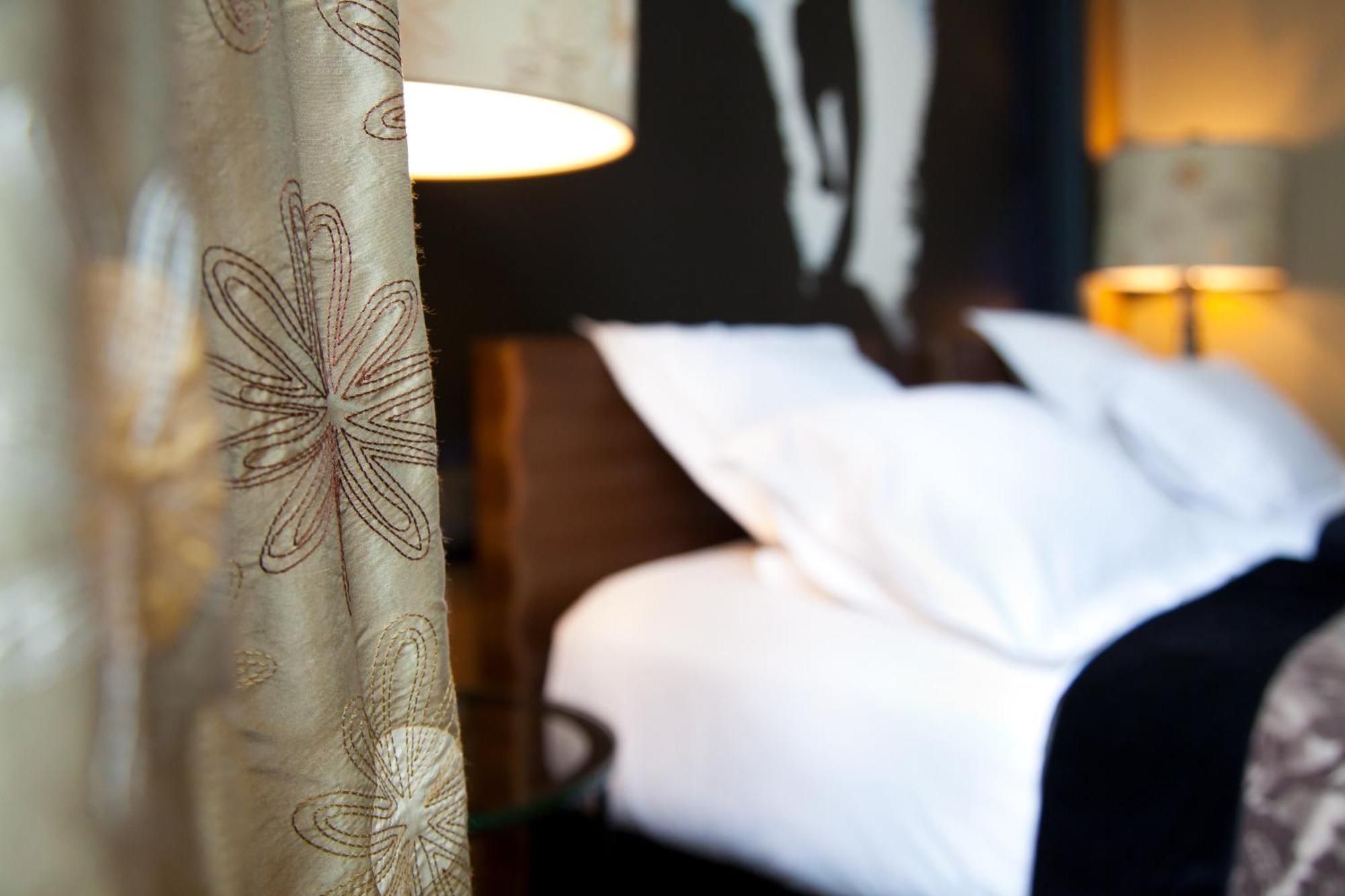 Hotel Fontaines Du Luxembourg Paris Bagian luar foto
